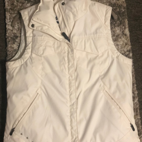 COLUMBIA DOWN AND FEATHER VEST - Picture 5 of 8